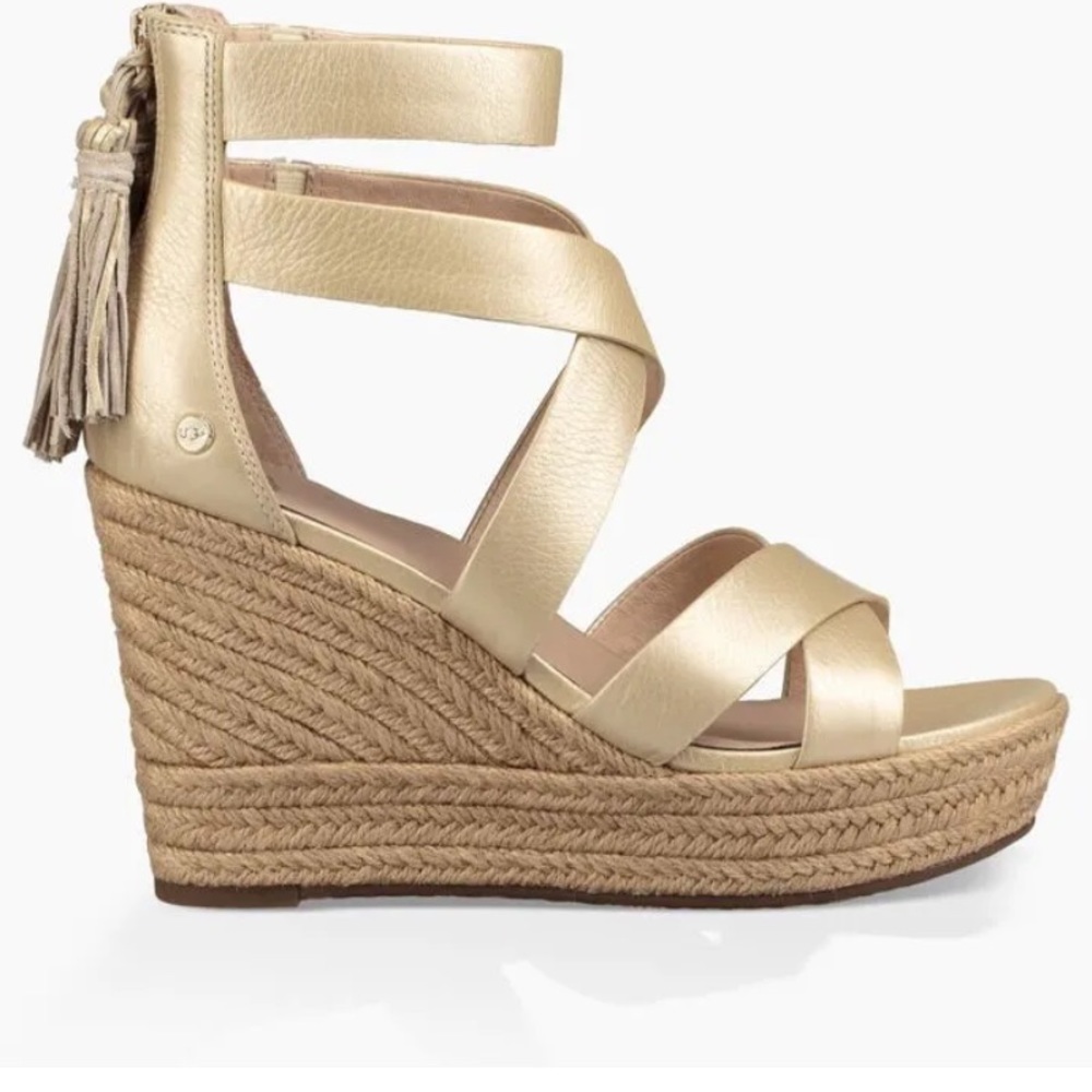 Ugg gold beige wedge size 8,5